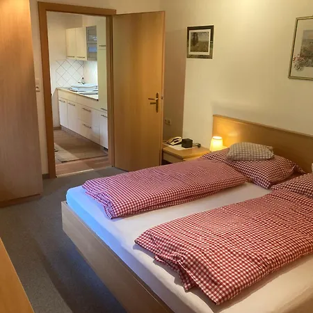Berg-panorama-hof Sturmgut בית כפרי
